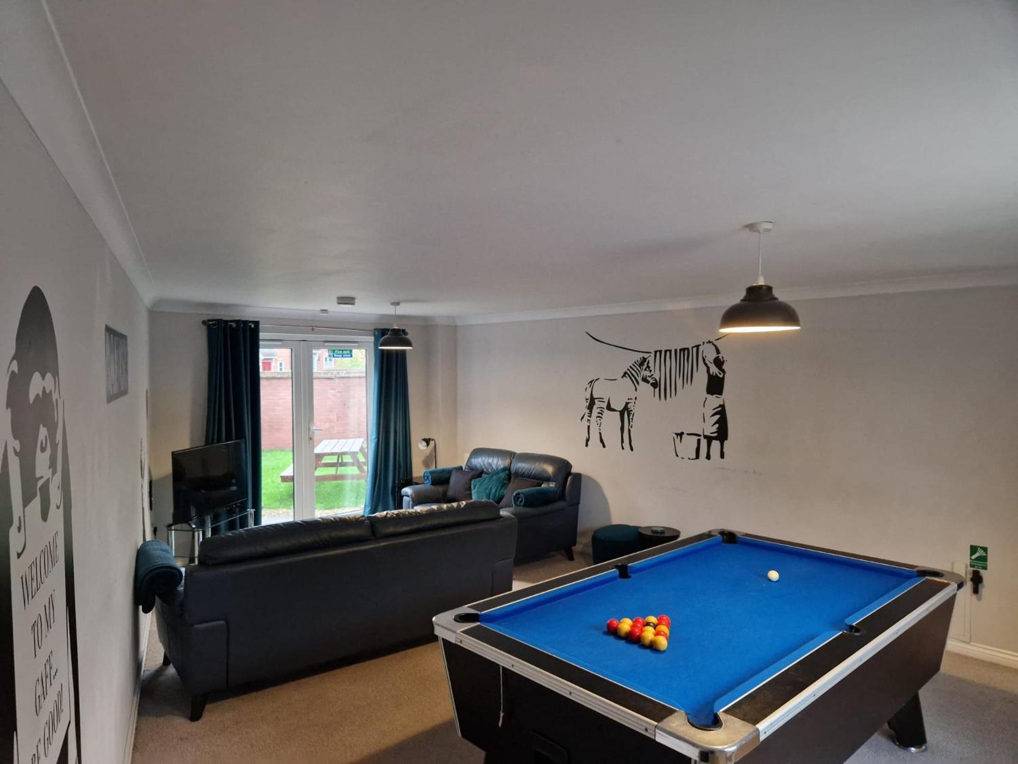 Hereford - Finch House - Modern 4 Bedroom House Located In South Hereford, Dog Friendly With Nearby Countryside, Pool Table, Sleeps Up To 10 Guests - Hosted By Rentmyhouse ภายนอก รูปภาพ